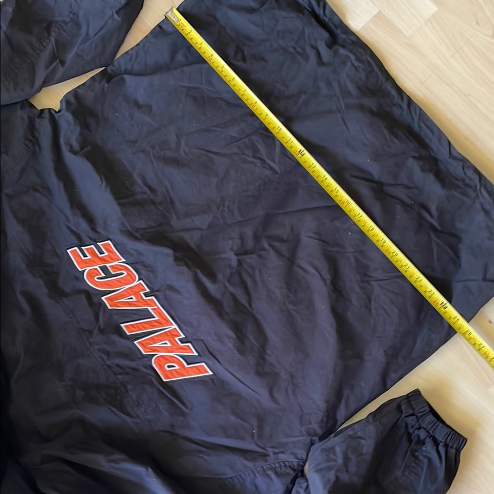 Palace Black Anorak - Picture 9 of 9